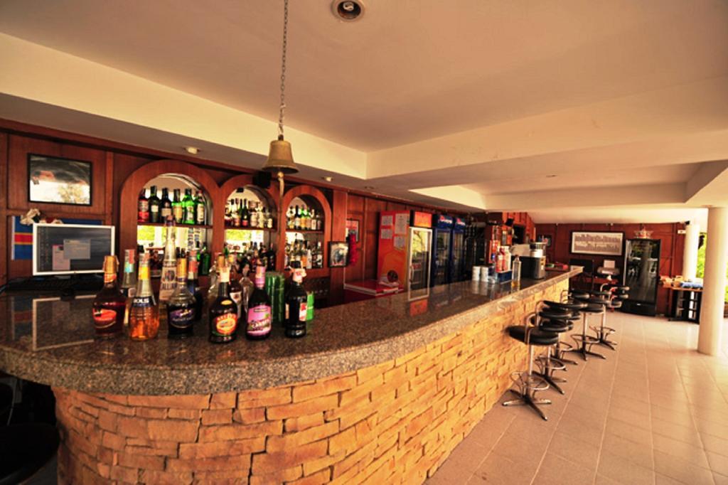 Karon Cliff Contemporary Boutique Bungalows酒店 餐厅 照片